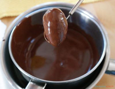 sjokoladetrekk til marsipanegg